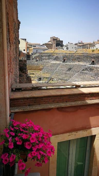Finestre Sul Teatro - Catania - Parking Included Appartement Kamer foto