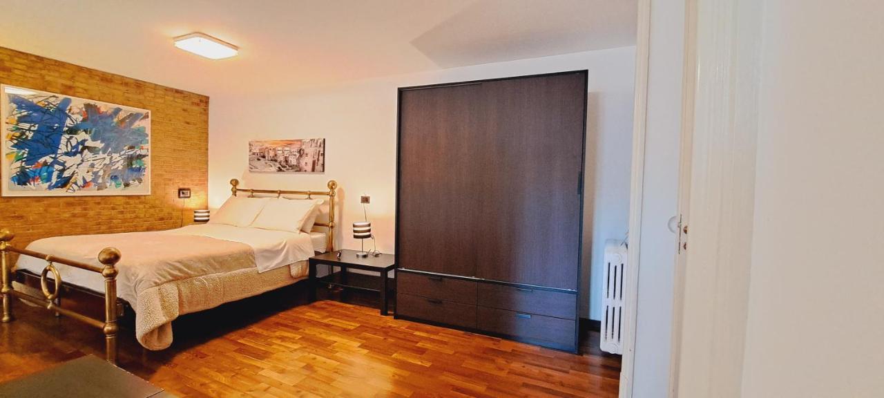 Finestre Sul Teatro - Catania - Parking Included Appartement Buitenkant foto