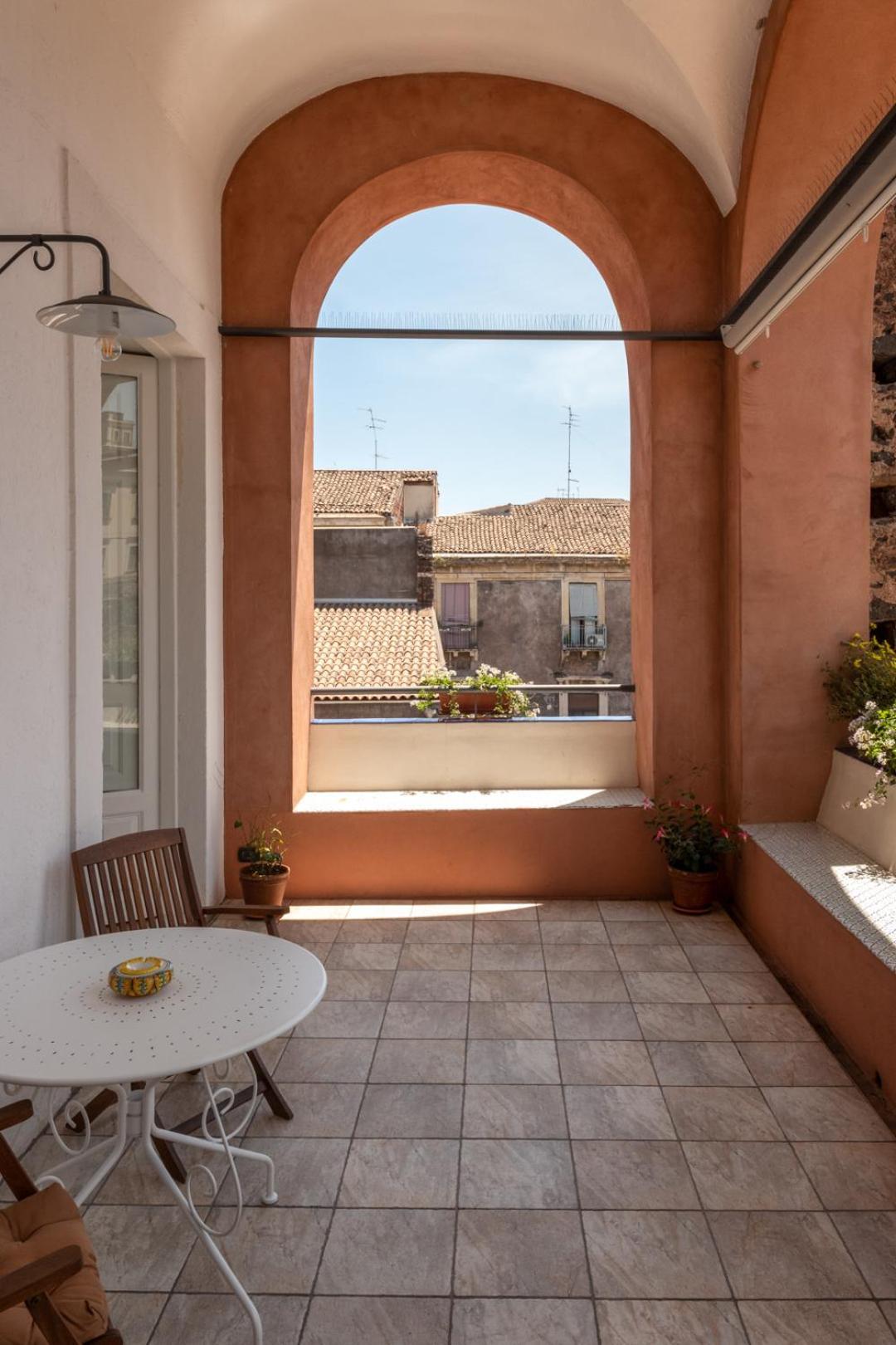 Finestre Sul Teatro - Catania - Parking Included Appartement Buitenkant foto