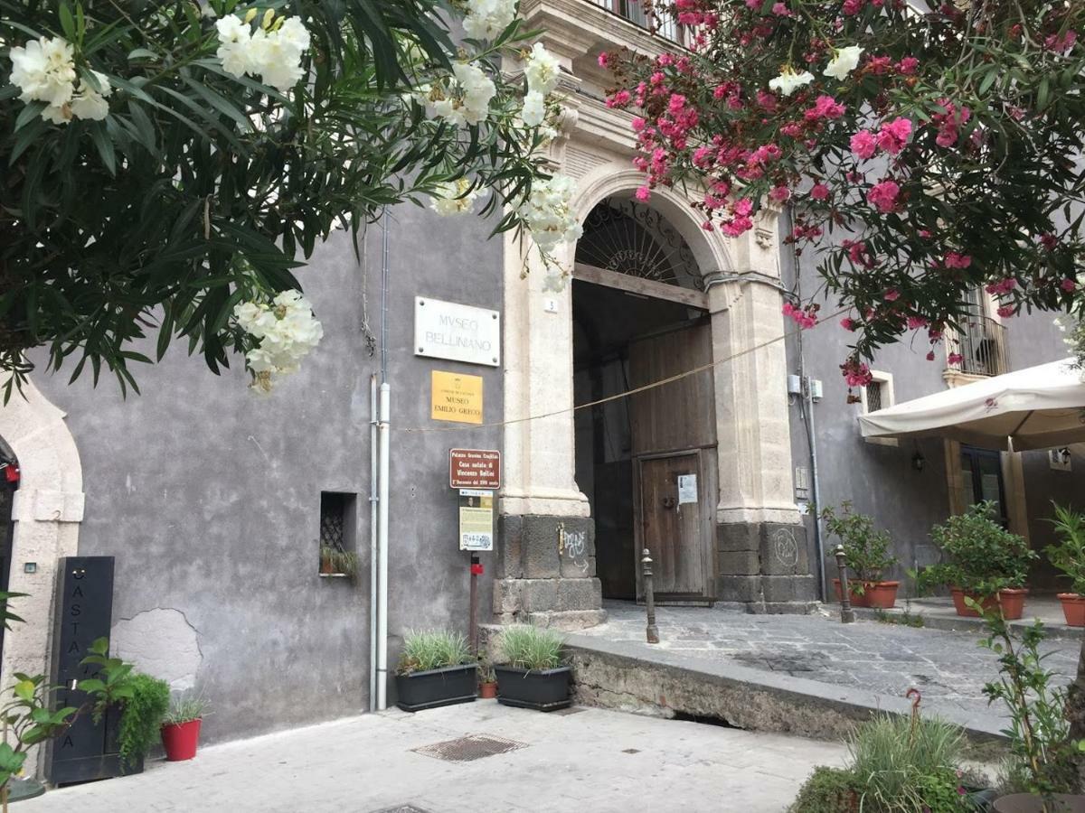 Finestre Sul Teatro - Catania - Parking Included Appartement Buitenkant foto